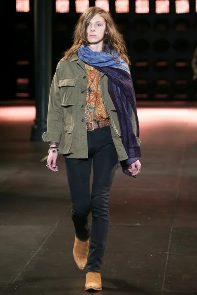 Look 36